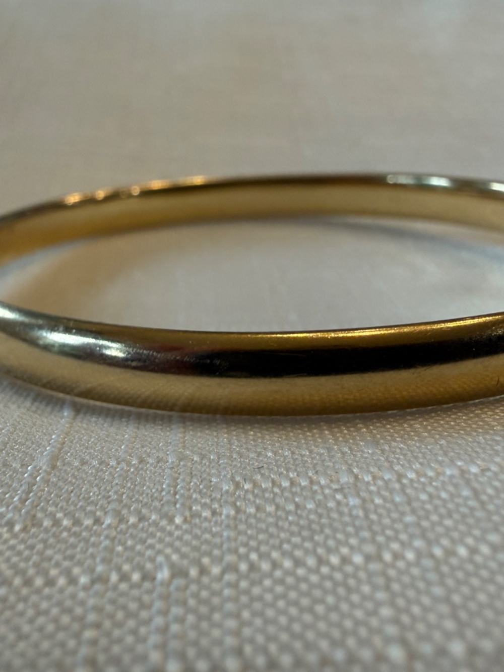 14k Gold Snap Clasp Etched Bangle Bracelet - Picture 2 of 8